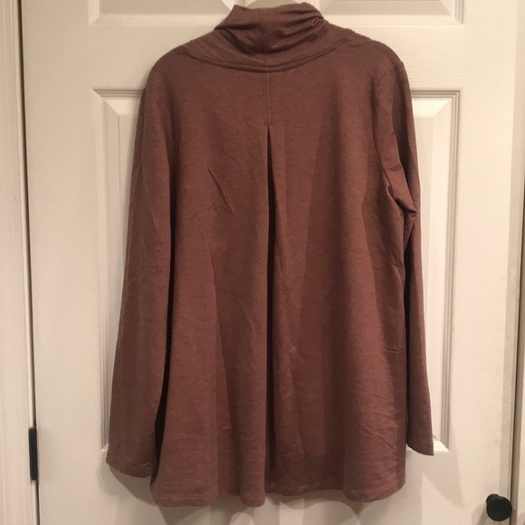 LoGo Lounge size M pullover tunic top - Picture 5 of 5